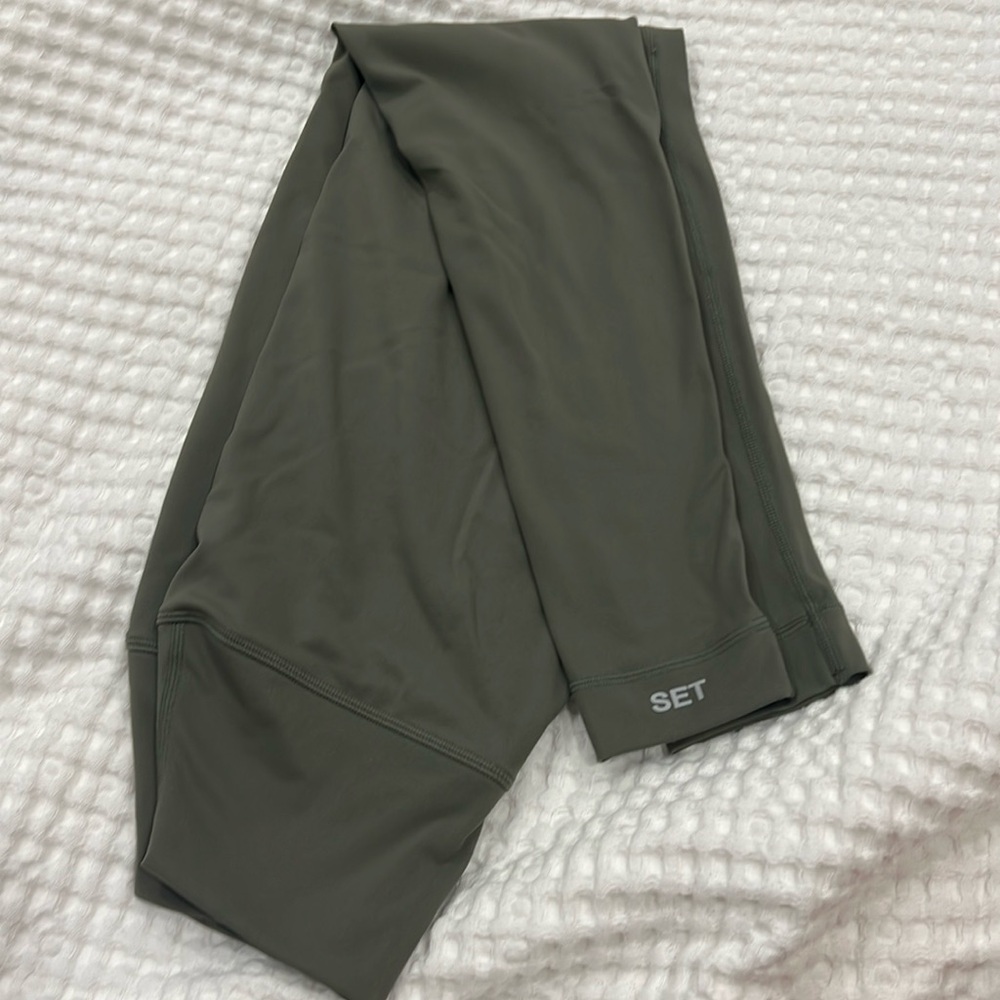 SET ACTIVE LEGGINGS WORN ONCE cypress